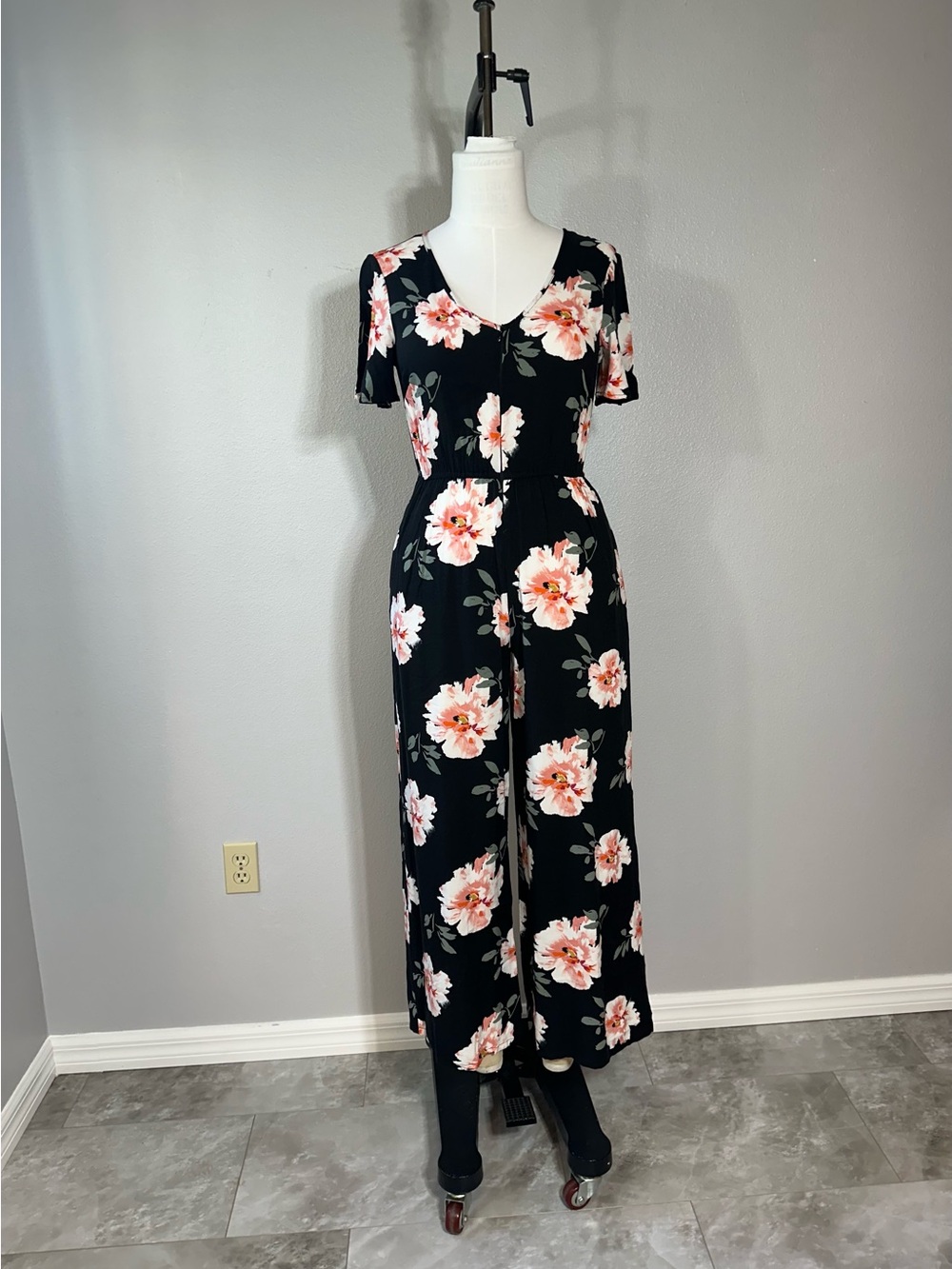 Floral Black Wide-Leg Jumpsuit